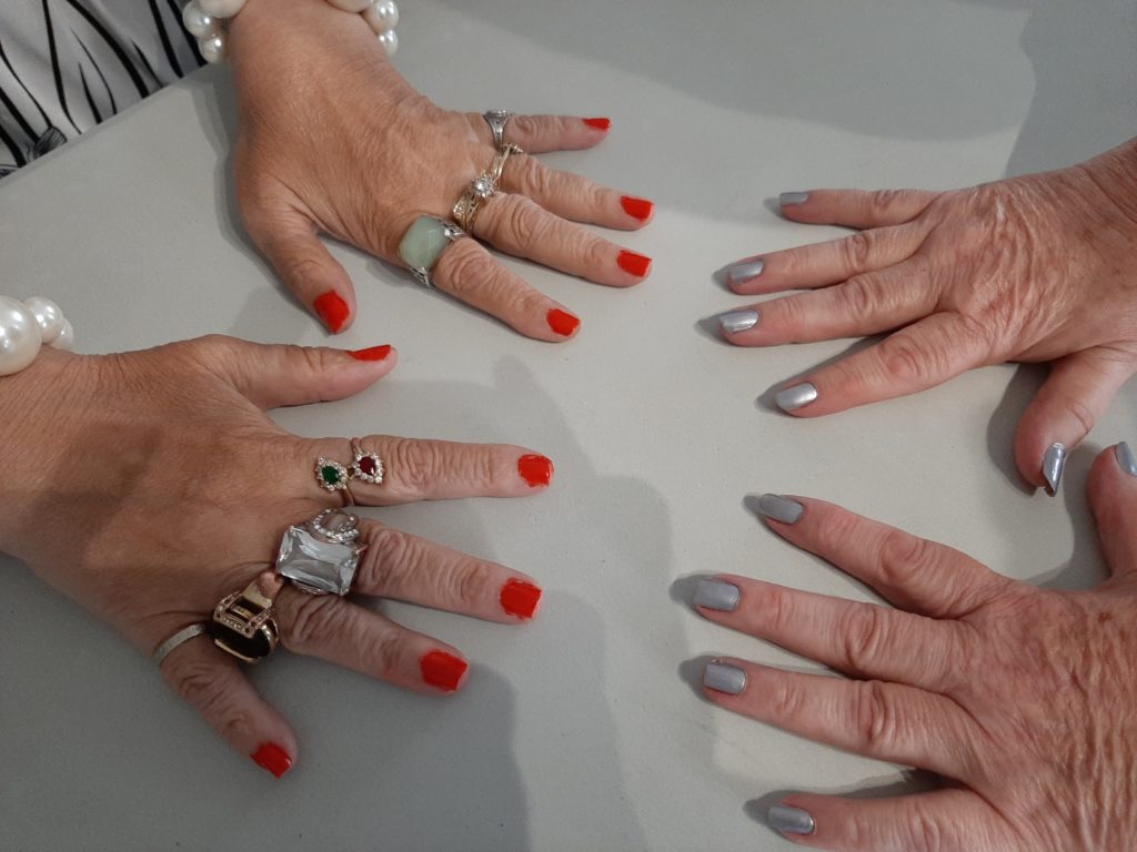 atelier de socio-esthétique beauté des mains association fil à fil de Lille